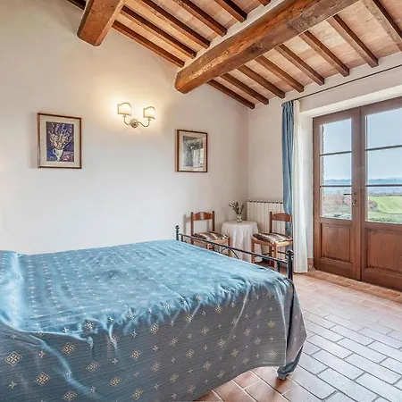 Pet Friendly In Cetona With Kitchen Holiday home Camporsevoli